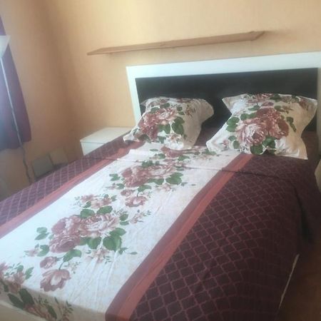Apparemment F2 Apartamento Chalon-sur-Saône Exterior foto